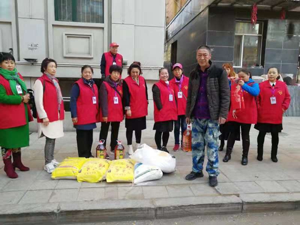送爱心在扶贫