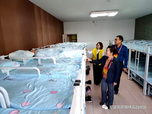 【不忘初心 牢记使命】 友谊街道锦绣嘉园钢36社区关爱未成年人 人大代表在行动