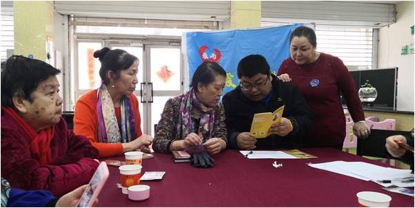 智能定位贴 安全伴你行-记春雨人爱心发放防走失智能定位贴活动