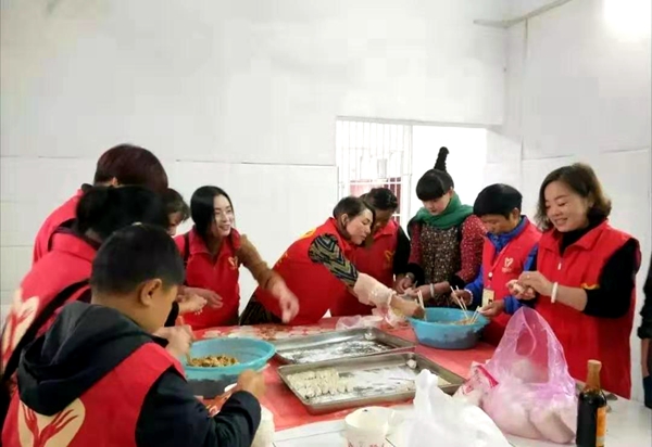 致敬!为公益无私奉献的姐妹们!