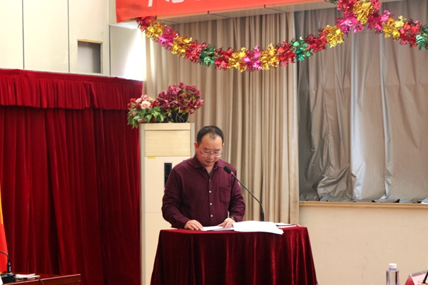 包头市召开全市社会组织参与2019年脱贫攻坚动员会暨等级评估授牌仪式