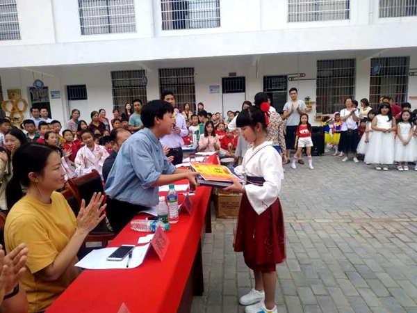 江西省慈善总会“扶自立”项目走进石城县开展庆六一活动