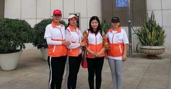 点赞!三亚国际文博会志愿者抢救晕厥老人