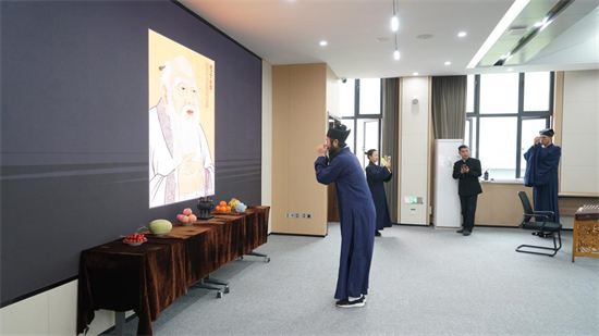 公益在线湖北站应邀参加湖北老子诞辰2595周年纪念大会